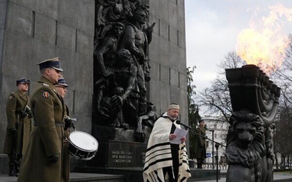 Survivors Mark 79th Anniversary of Auschwitz Liberation on Holocaust Remembrance Day