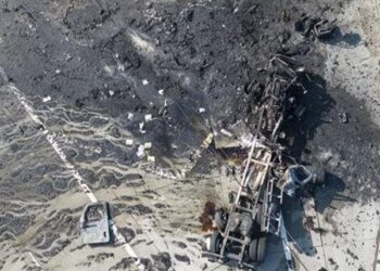 9 Los Angeles Firefighters Hurt After Burning Truck’s Fuel Tank Explodes