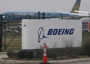 Boeing 737 Loses Panel in Flight, Lands Safely