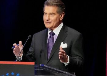 Poll: GOP’s Steve Garvey Leads Adam Schiff in Calif. Senate Race