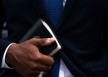 Poll: Majority of Americans Identify with Specific Religion