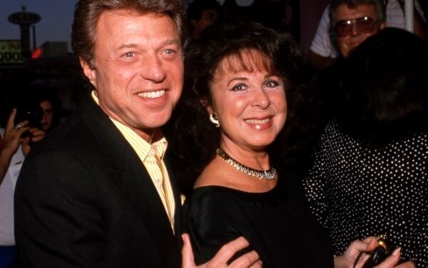 Steve & Eydie Singer Steve Lawrence Dead at 88