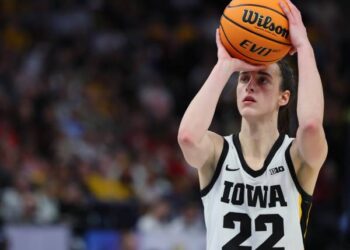 Women’s Top 25 Roundup: Caitlin Clark Sets Mark as No. 3 Iowa Rolls